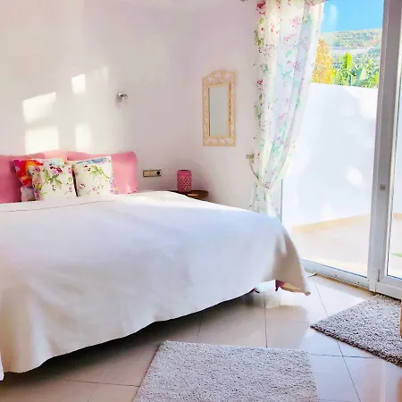 Beachhouse With Private Pool And Amazing Sea View