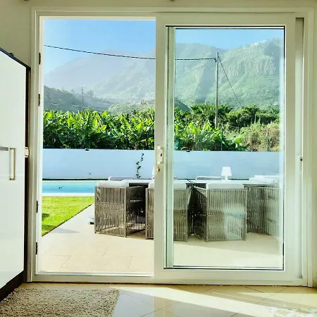 Beachhouse With Private Pool And Amazing Sea View *